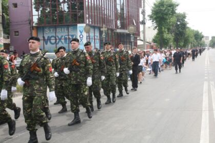Praznicul Înălţării Domnului şi Ziua Eroilor sărbătorite la Galaţi şi Brăila – fotografia 4