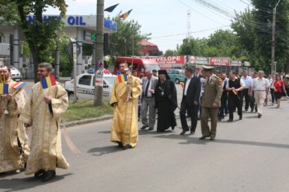 Praznicul Înălţării Domnului şi Ziua Eroilor sărbătorite la Galaţi şi Brăila – fotografia 19