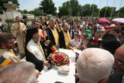 Praznicul Înălţării Domnului şi Ziua Eroilor sărbătorite la Galaţi şi Brăila – fotografia 37