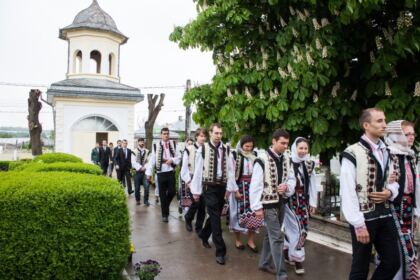 Vizita misionară a tinerilor ASCOR în parohia Matca din judeţul Galaţi – fotografia 15