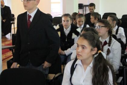 Premierea câştigătorilor etapei eparhiale a Concursului naţional „Sfânta Euharistie – Lumina vieţii creştine” – fotografia 17