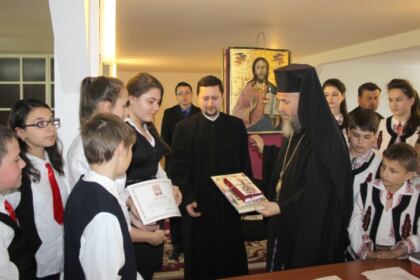 Premierea câştigătorilor etapei eparhiale a Concursului naţional „Sfânta Euharistie – Lumina vieţii creştine” – fotografia 19