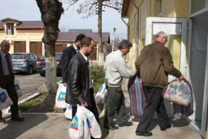 Acţiuni social-filantropice la Duminica Sfintei Cruci – fotografia 5