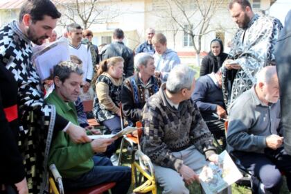Rugăciune şi filantropie în parohia Pechea – fotografia 13