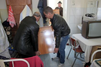 Rugăciune şi filantropie în parohia Pechea – fotografia 16