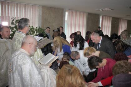 Slujire liturgică şi social filantropică în Spitalul Clinic de Urgenţe „Sf. Ap. Andrei“ din Galaţi – fotografia 6