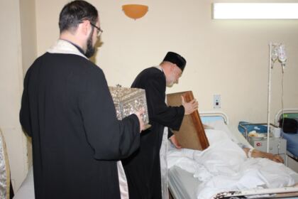 Slujire liturgică şi social filantropică în Spitalul Clinic de Urgenţe „Sf. Ap. Andrei“ din Galaţi – fotografia 15