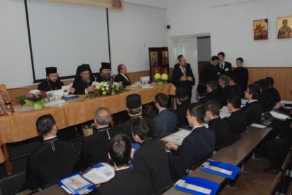 Simpozion ştiinţific interseminarial la Galaţi – fotografia 7