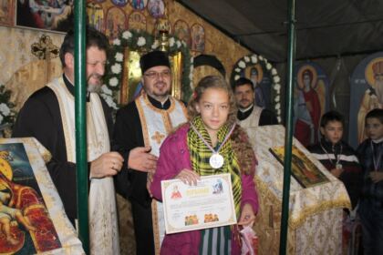 A IV-a ediţie a Concursului de religie pentru copii „Credinţă şi cultură“ închinat Sfântul Dimitrie cel Nou, la parohia „Dimitrie Cantemir“ din Galaţi – fotografia 10