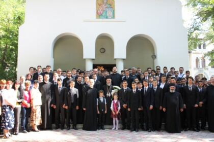 Deschiderea noului an şcolar la Seminarul Teologic „Sfântul Apostol Andrei“ din Galaţi – fotografia 19