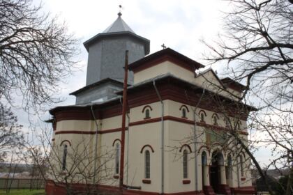 Programul social-filantropic „Ne înnoim de Sfintele Paşti“ în Arhiepiscopia Dunării de Jos – fotografia 1