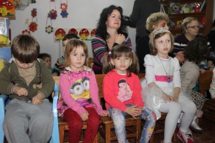 Serbare dedicată Sfântului Ierarh Nicolae la Grădiniţa „Familia“ din Brăila – fotografia 14