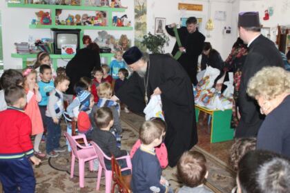 Serbare dedicată Sfântului Ierarh Nicolae la Grădiniţa „Familia“ din Brăila – fotografia 33