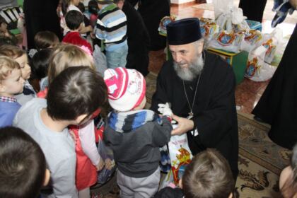 Serbare dedicată Sfântului Ierarh Nicolae la Grădiniţa „Familia“ din Brăila – fotografia 34