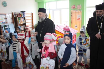 Serbare dedicată Sfântului Ierarh Nicolae la Grădiniţa „Familia“ din Brăila – fotografia 36