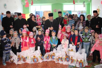 Serbare dedicată Sfântului Ierarh Nicolae la Grădiniţa „Familia“ din Brăila – fotografia 37