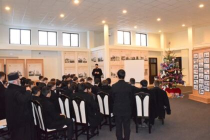 Proiectul – concurs „Parohia mea – trecut şi prezent“, la Seminarul Teologic „Sf. Ap. Andrei“ din Galaţi – fotografia 4