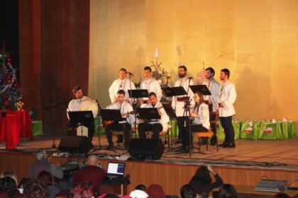 Concertul caritabil „Dăruind, simţim împreună!“ – fotografia 18