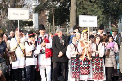 Festivalul de datini şi obiceiuri „Tudor Pamfile“ la Catedrala Arhiepiscopală din Galaţi – fotografia 11