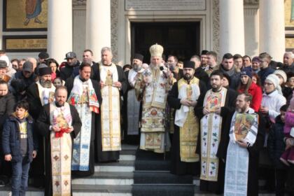 Festivalul de datini şi obiceiuri „Tudor Pamfile“ la Catedrala Arhiepiscopală din Galaţi – fotografia 12