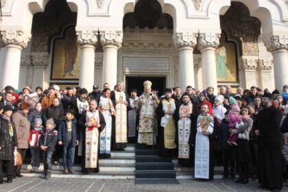 Festivalul de datini şi obiceiuri „Tudor Pamfile“ la Catedrala Arhiepiscopală din Galaţi – fotografia 13