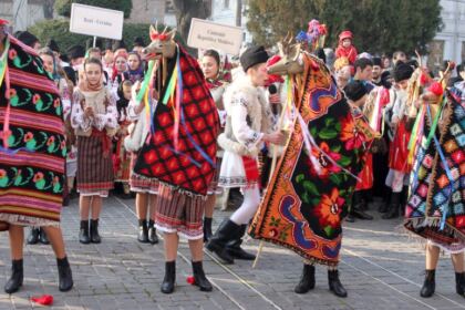 Festivalul de datini şi obiceiuri „Tudor Pamfile“ la Catedrala Arhiepiscopală din Galaţi – fotografia 29