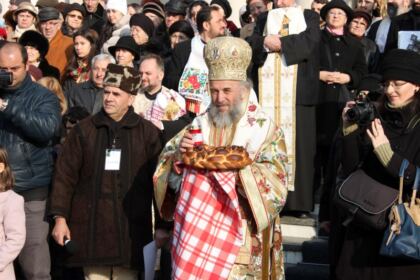 Festivalul de datini şi obiceiuri „Tudor Pamfile“ la Catedrala Arhiepiscopală din Galaţi – fotografia 42