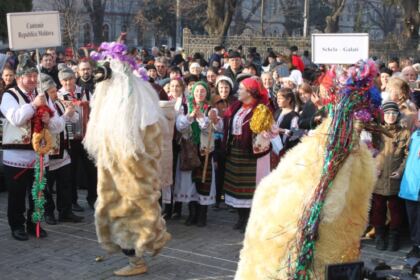 Festivalul de datini şi obiceiuri „Tudor Pamfile“ la Catedrala Arhiepiscopală din Galaţi – fotografia 44
