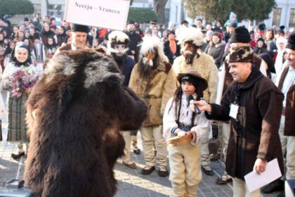 Festivalul de datini şi obiceiuri „Tudor Pamfile“ la Catedrala Arhiepiscopală din Galaţi – fotografia 57