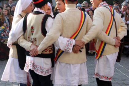 Festivalul de datini şi obiceiuri „Tudor Pamfile“ la Catedrala Arhiepiscopală din Galaţi – fotografia 61