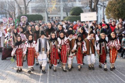 Festivalul de datini şi obiceiuri „Tudor Pamfile“ la Catedrala Arhiepiscopală din Galaţi – fotografia 64