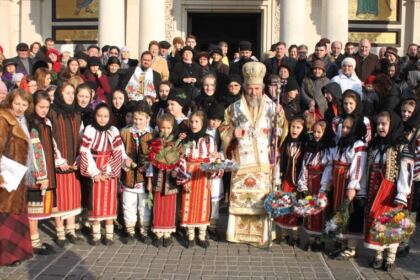 Festivalul de datini şi obiceiuri „Tudor Pamfile“ la Catedrala Arhiepiscopală din Galaţi – fotografia 68