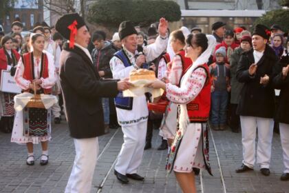 Festivalul de datini şi obiceiuri „Tudor Pamfile“ la Catedrala Arhiepiscopală din Galaţi – fotografia 76