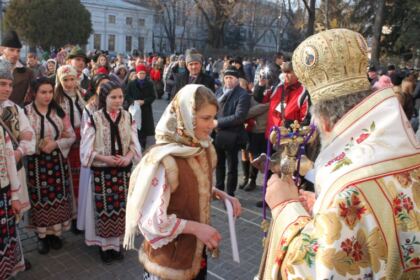 Festivalul de datini şi obiceiuri „Tudor Pamfile“ la Catedrala Arhiepiscopală din Galaţi – fotografia 93