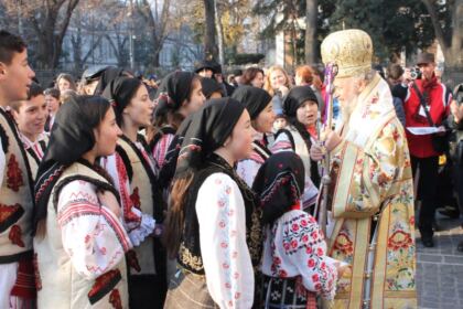 Festivalul de datini şi obiceiuri „Tudor Pamfile“ la Catedrala Arhiepiscopală din Galaţi – fotografia 96