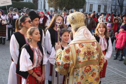 Festivalul de datini şi obiceiuri „Tudor Pamfile“ la Catedrala Arhiepiscopală din Galaţi – fotografia 97
