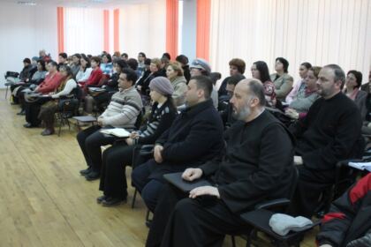 Întrunire consultativă cu privire la organizarea şi constituirea filialei Brăila a Asociaţiei „Părinţi pentru Ora de Religie“ – fotografia 3