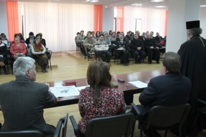 Întrunire consultativă cu privire la organizarea şi constituirea filialei Brăila a Asociaţiei „Părinţi pentru Ora de Religie“ – fotografia 6