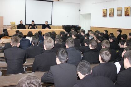Simpozion interliceal la Seminarul „Sf. Ap. Andrei“ din Galaţi – fotografia 4