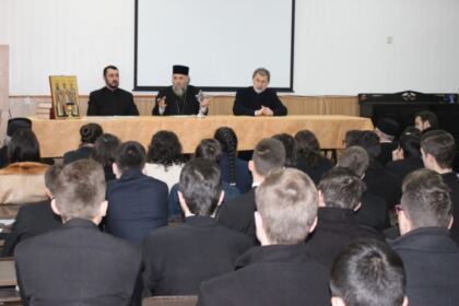 Simpozion interliceal la Seminarul „Sf. Ap. Andrei“ din Galaţi – fotografia 5