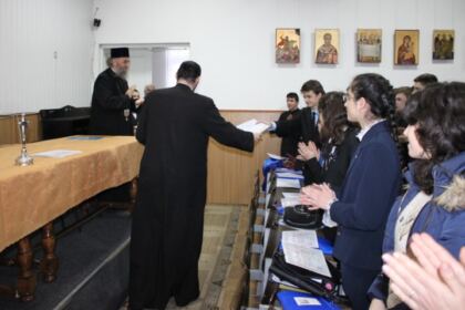 Simpozion interliceal la Seminarul „Sf. Ap. Andrei“ din Galaţi – fotografia 18