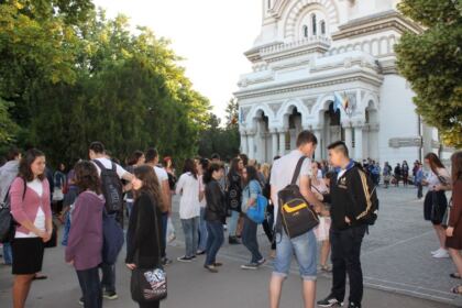 Sărbătoarea Preasfintei Treimi în pădurea Buciumenilor – fotografia 1