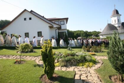 Sărbătoarea Preasfintei Treimi în pădurea Buciumenilor – fotografia 10
