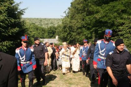 Sărbătoarea Preasfintei Treimi în pădurea Buciumenilor – fotografia 16