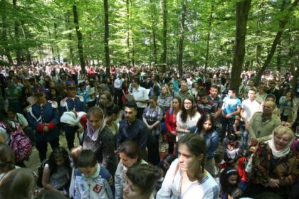 Sărbătoarea Preasfintei Treimi în pădurea Buciumenilor – fotografia 43