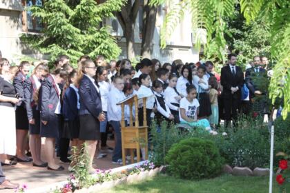Duminica Părinţilor şi a Copiilor la Aşezământul Social-Filantropic „Sfântul Vasile cel Mare“ din Galaţi – fotografia 20