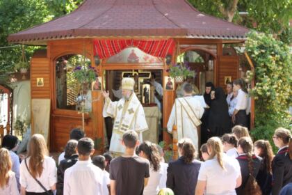 Duminica Părinţilor şi a Copiilor la Aşezământul Social-Filantropic „Sfântul Vasile cel Mare“ din Galaţi – fotografia 22