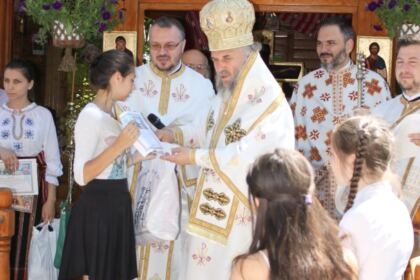 Duminica Părinţilor şi a Copiilor la Aşezământul Social-Filantropic „Sfântul Vasile cel Mare“ din Galaţi – fotografia 30