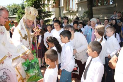 Duminica Părinţilor şi a Copiilor la Aşezământul Social-Filantropic „Sfântul Vasile cel Mare“ din Galaţi – fotografia 38