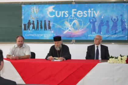 Cursul festiv al studenţilor şi masteranzilor teologi de la Departamentul Teologic al Facultăţii de Istorie, Filozofie şi Teologie din Galaţi – fotografia 12